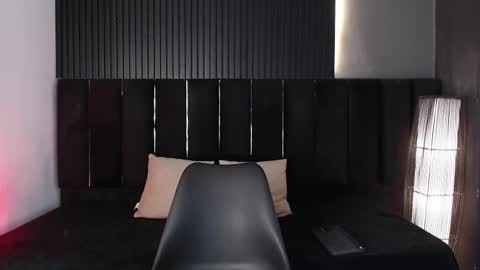 Dominic online show from November 22, 2025, 10:42 pm