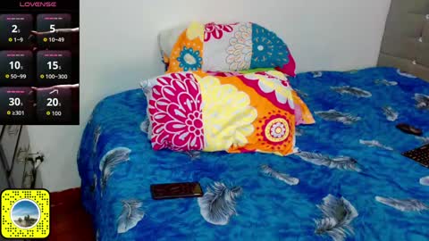 dominic_lux online show from April 22, 2026, 11:23 am