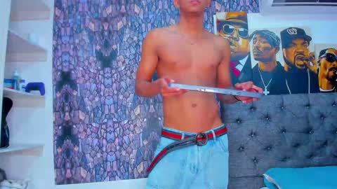 Snapshot of dominic_smith_ chatting on February 6, 2025, 1:49 am dominic_smith_ online show from February 6, 2025, 1:49 am