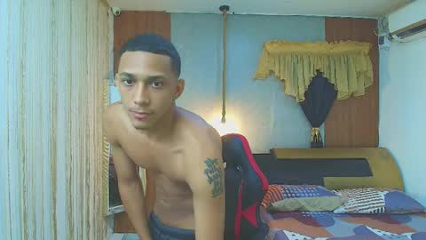 Snapshot of dominic_smith_ chatting on April 4, 2026, 5:49 am dominic_smith_ online show from April 4, 2026, 5:49 am