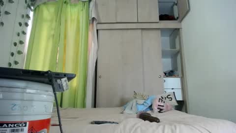 Snapshot of dominic_sofia chatting on June 19, 2026, 12:09 pm dominic_sofia online show from June 19, 2026, 12:09 pm