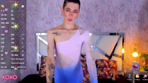 Dominic online show from October 16, 2025, 2:29 pm