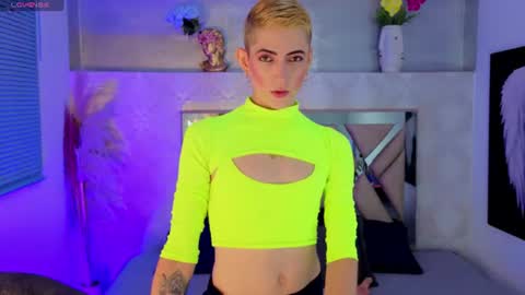 Snapshot of dominic_thailor chatting on July 23, 2026, 2:59 pm Dominic online show from July 23, 2026, 2:59 pm