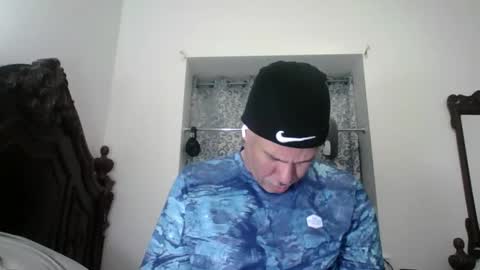 luis online show from May 11, 2026, 7:55 pm