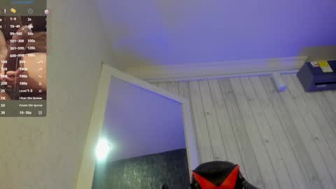 Snapshot of dominicsccott chatting on September 29, 2025, 12:43 pm Dominicscott online show from September 29, 2025, 12:43 pm