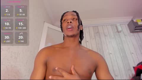 Snapshot of dominicsccott chatting on October 24, 2025, 12:34 pm Dominicscott online show from October 24, 2025, 12:34 pm