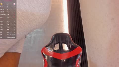 Snapshot of dominicsccott chatting on November 11, 2025, 1:11 pm Dominicscott online show from November 11, 2025, 1:11 pm