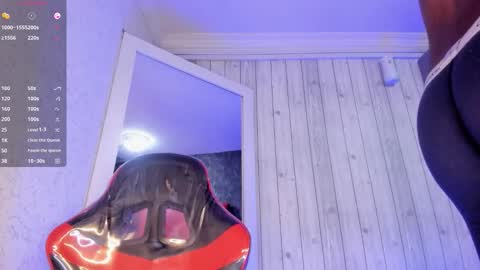 Snapshot of dominicsccott chatting on November 19, 2025, 1:00 pm Dominicscott online show from November 19, 2025, 1:00 pm