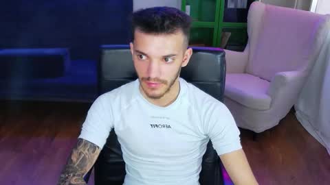 Snapshot of dominicvalente chatting on October 20, 2025, 7:53 am dominicvalente online show from October 20, 2025, 7:53 am