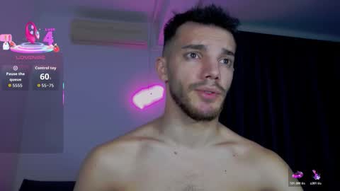 Snapshot of dominicvalente chatting on December 1, 2025, 2:00 pm dominicvalente online show from December 1, 2025, 2:00 pm