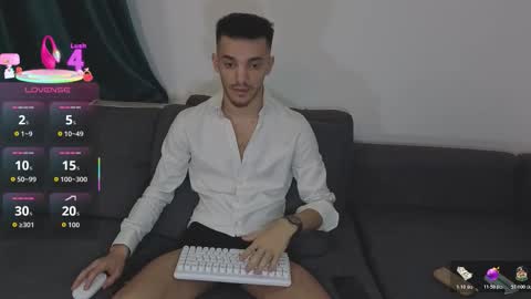 Snapshot of dominicvalente chatting on December 14, 2025, 10:47 pm dominicvalente online show from December 14, 2025, 10:47 pm