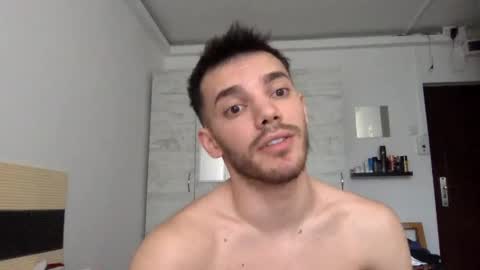 dominicvalente online show from May 25, 2026, 2:23 pm