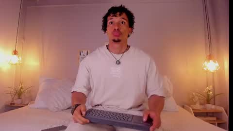 Snapshot of dominik_drake chatting on July 1, 2026, 12:07 pm Dominik Drake online show from July 1, 2026, 12:07 pm