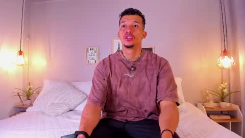 Snapshot of dominik_drake chatting on July 17, 2026, 12:23 pm Dominik Drake online show from July 17, 2026, 12:23 pm