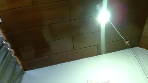 Snapshot of domink_gilr chatting on June 4, 2026, 7:31 pm D O M I N K online show from June 4, 2026, 7:31 pm