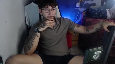 Snapshot of dominus_kane chatting on November 6, 2025, 4:52 pm dominus_kane online show from November 6, 2025, 4:52 pm