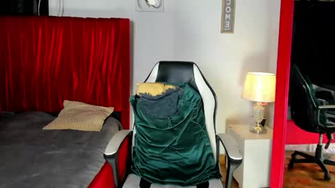 Snapshot of dominyck_ chatting on May 31, 2026, 3:36 am dominyck_ online show from May 31, 2026, 3:36 am