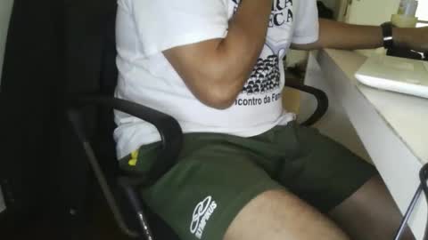 Dom Ruan CF online show from October 9, 2025, 3:32 pm