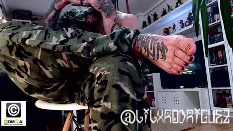 I DIGZ  .K.. D  .K.. PIG PPP online show from December 18, 2024, 4:17 pm