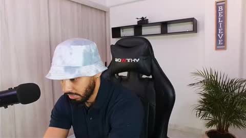 Snapshot of donn_cruz chatting on October 1, 2025, 5:41 pm Victor online show from October 1, 2025, 5:41 pm