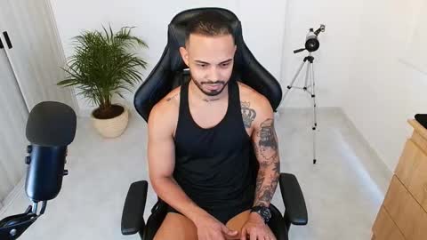 Snapshot of donn_cruz chatting on October 10, 2025, 4:28 pm Victor online show from October 10, 2025, 4:28 pm