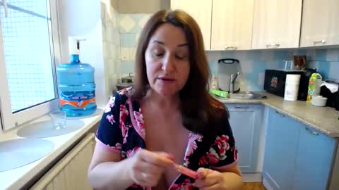 Snapshot of donnalimadonna chatting on February 16, 2025, 2:32 pm Tatiana 43 curvy sexy body and Joanna redhead 39 years online show from February 16, 2025, 2:32 pm