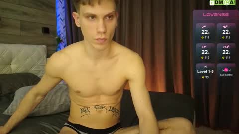 Snapshot of donnikon chatting on November 16, 2025, 6:35 pm Nikon online show from November 16, 2025, 6:35 pm