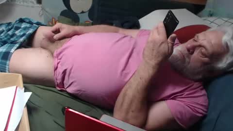 cummingdoouug online show from July 19, 2026, 6:06 am