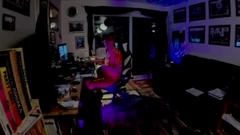 Snapshot of dopeleaf2 chatting on January 24, 2025, 11:23 pm dopeleaf2 online show from January 24, 2025, 11:23 pm