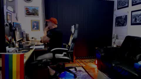 Snapshot of dopeleaf2 chatting on September 11, 2025, 9:04 pm dopeleaf2 online show from September 11, 2025, 9:04 pm