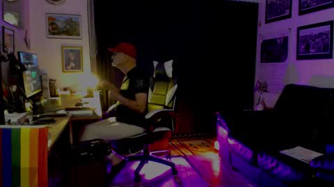 Snapshot of dopeleaf2 chatting on September 13, 2025, 8:41 pm dopeleaf2 online show from September 13, 2025, 8:41 pm