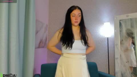 Dora EXOMI online show from October 25, 2025, 1:13 am