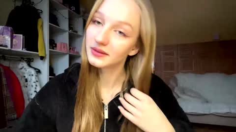 Anika online show from March 2, 2026, 1:40 pm