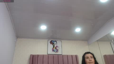 Snapshot of dorettaacreman chatting on May 10, 2026, 12:10 pm Anny online show from May 10, 2026, 12:10 pm
