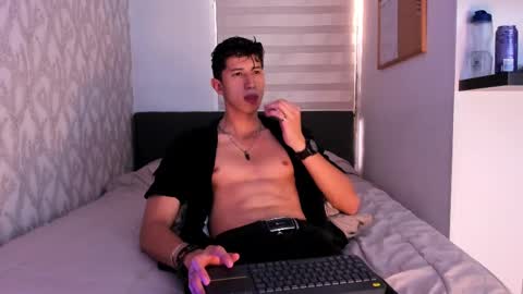 dorian_mystery online show from February 13, 2025, 10:22 pm