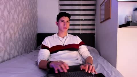 dorian_mystery online show from March 5, 2025, 4:45 am