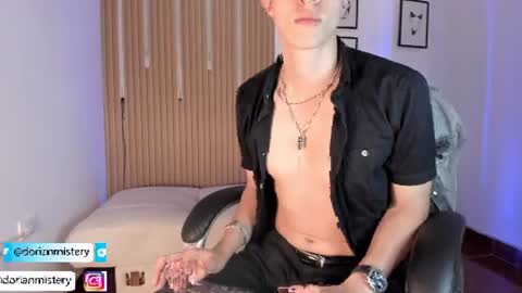 Snapshot of dorian_mystery chatting on July 10, 2026, 5:26 pm dorian_mystery online show from July 10, 2026, 5:26 pm