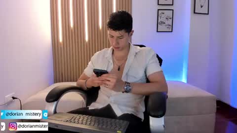 Snapshot of dorian_mystery chatting on July 31, 2026, 11:26 pm dorian_mystery online show from July 31, 2026, 11:26 pm