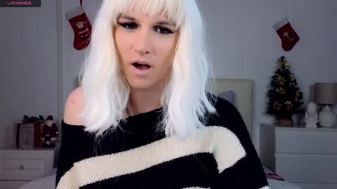 Helen   my second account  online show from January 12, 2025, 5:24 am