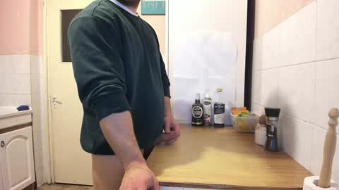 Snapshot of doriancretu95 chatting on December 4, 2024, 9:13 pm menu below online show from December 4, 2024, 9:13 pm