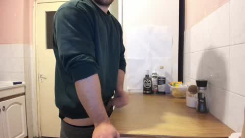 Snapshot of doriancretu95 chatting on December 8, 2024, 11:35 am menu below online show from December 8, 2024, 11:35 am