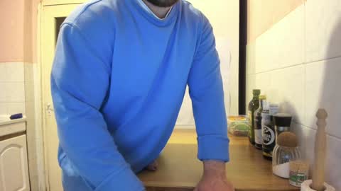 Snapshot of doriancretu95 chatting on December 26, 2024, 12:16 pm menu below online show from December 26, 2024, 12:16 pm