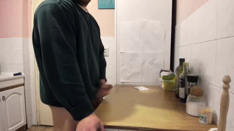 Snapshot of doriancretu95 chatting on March 1, 2025, 4:37 am menu below online show from March 1, 2025, 4:37 am