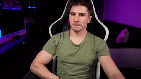 Dorian Reyes online show from January 12, 2025, 3:17 am