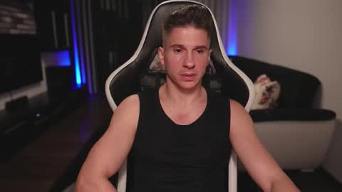 Dorian Reyes online show from October 28, 2025, 1:20 am