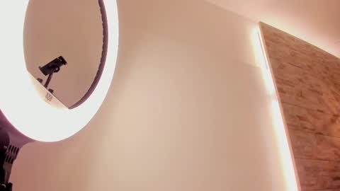 Snapshot of dorothy_vegga chatting on February 20, 2025, 6:06 am DOROTHY online show from February 20, 2025, 6:06 am