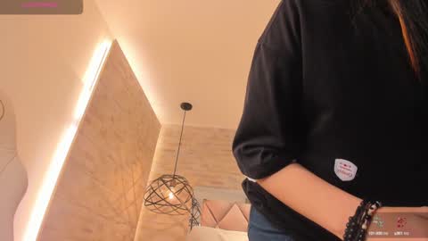 Snapshot of dorothy_vegga chatting on March 5, 2025, 3:18 am DOROTHY online show from March 5, 2025, 3:18 am