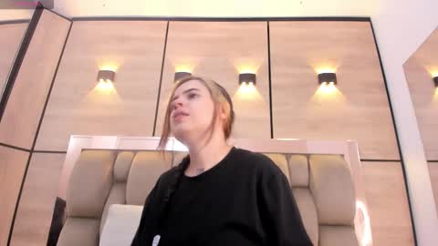 Snapshot of dorothy_vegga chatting on November 19, 2025, 2:22 am DOROTHY online show from November 19, 2025, 2:22 am