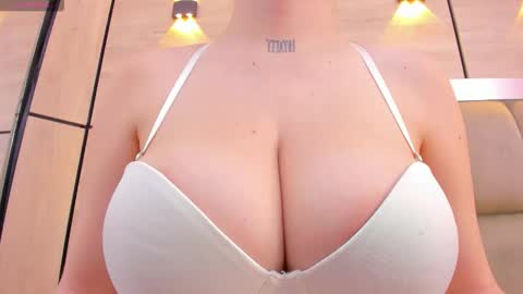 Snapshot of dorothy_vegga chatting on January 16, 2026, 7:01 am DOROTHY online show from January 16, 2026, 7:01 am