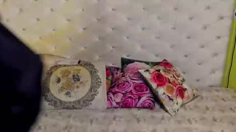 Snapshot of dorramay chatting on September 24, 2025, 8:01 pm Dorra online show from September 24, 2025, 8:01 pm